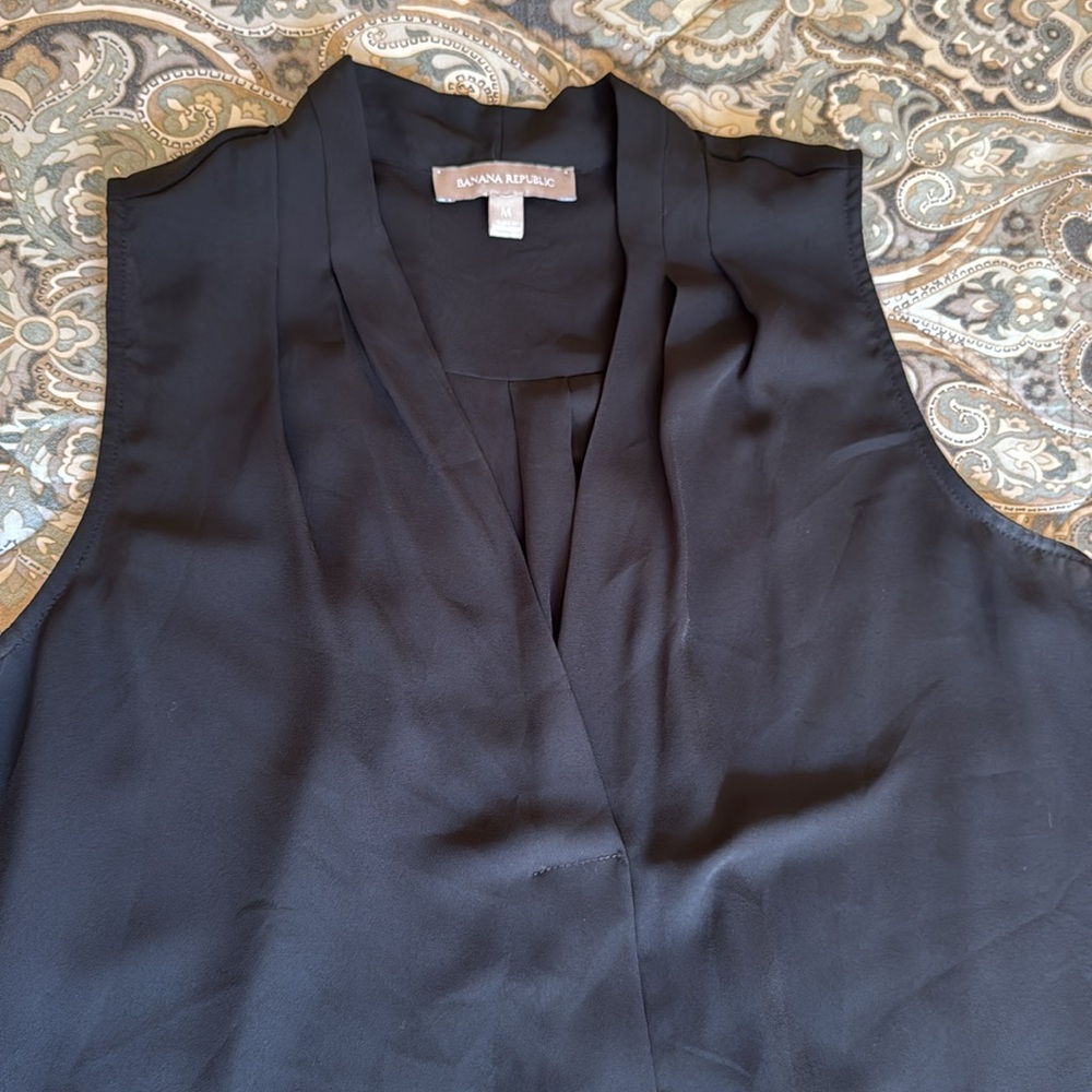 Banana Republic Black Sleeveless Mandarin Collar Blouse